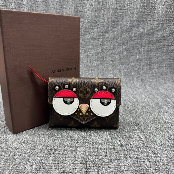 Louis Vuitton Leather Wallet 385-041025 - Picture 2 of 11